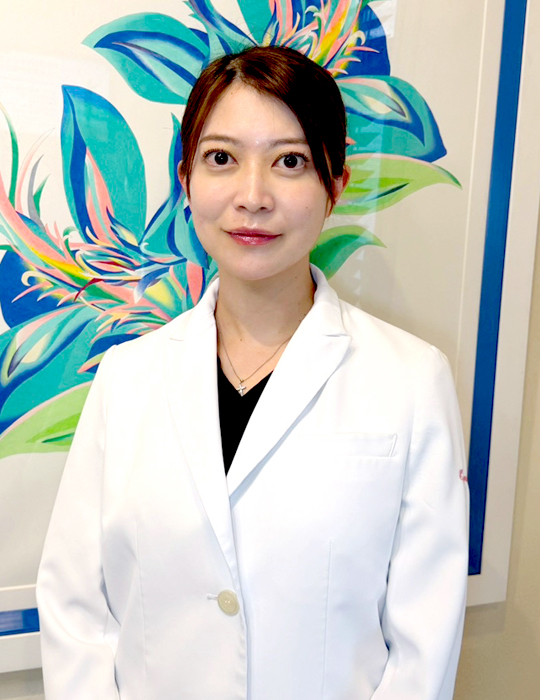 自由が丘デンタルスタジオ院⻑ 山崎 瑛子